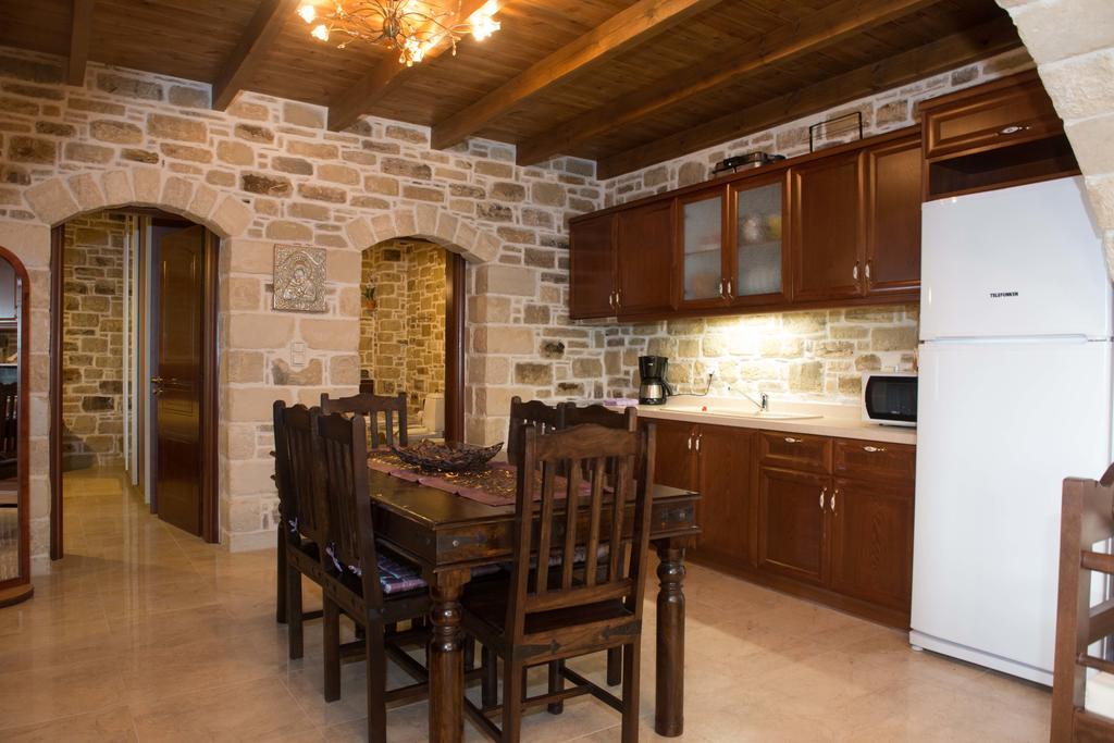 Villas Alexandros Petrino Каламаки Номер фото