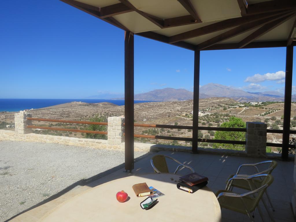 Villas Alexandros Petrino Каламаки Номер фото